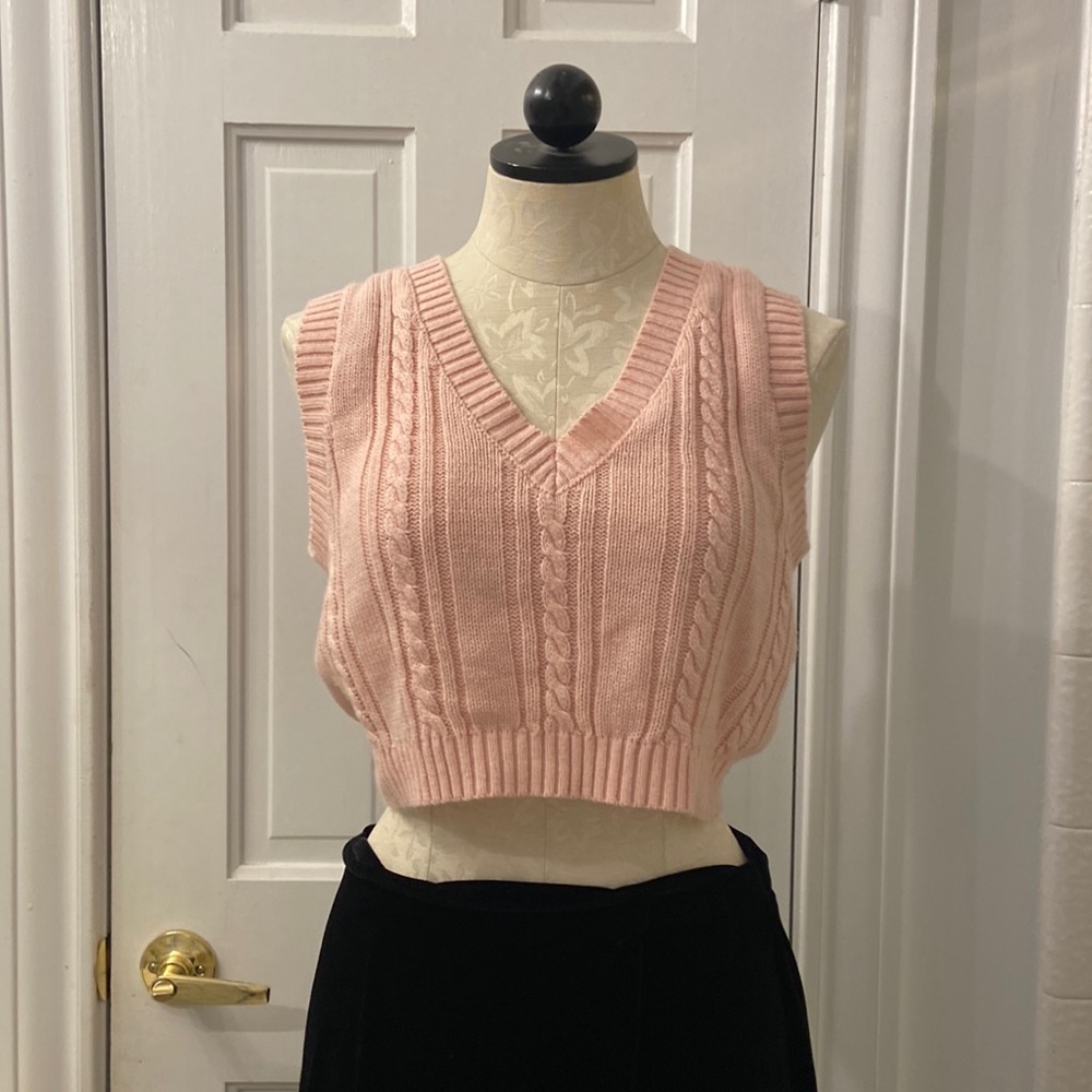 PINK SWEATER VEST